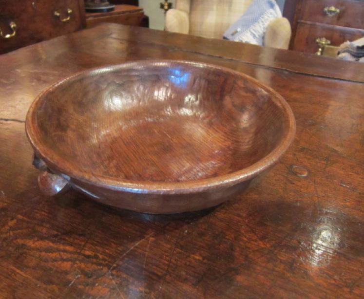 Early Mouseman Adzed Oak Fruit Bowl - Image 3