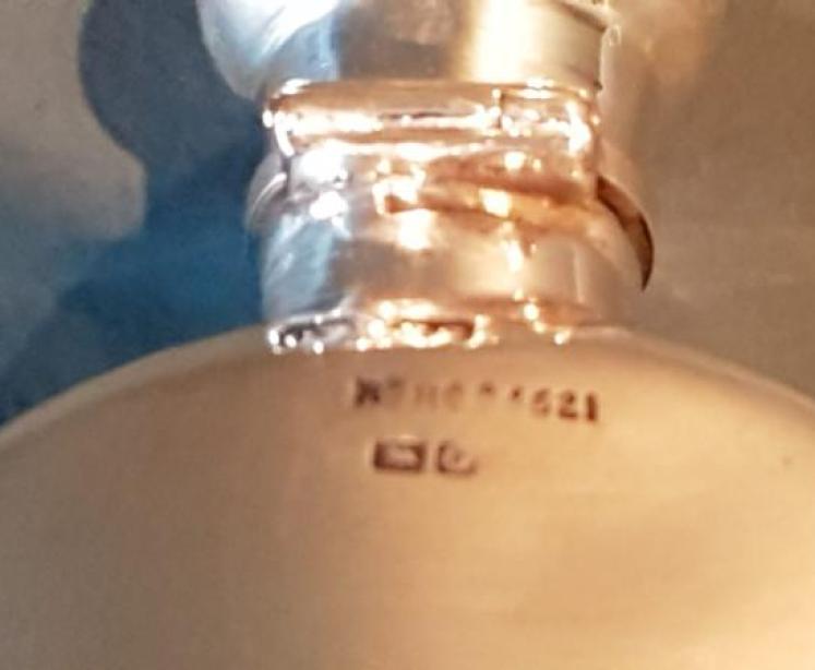 Chester Silver Snuff and Smelling Salts Bottle - Image 5