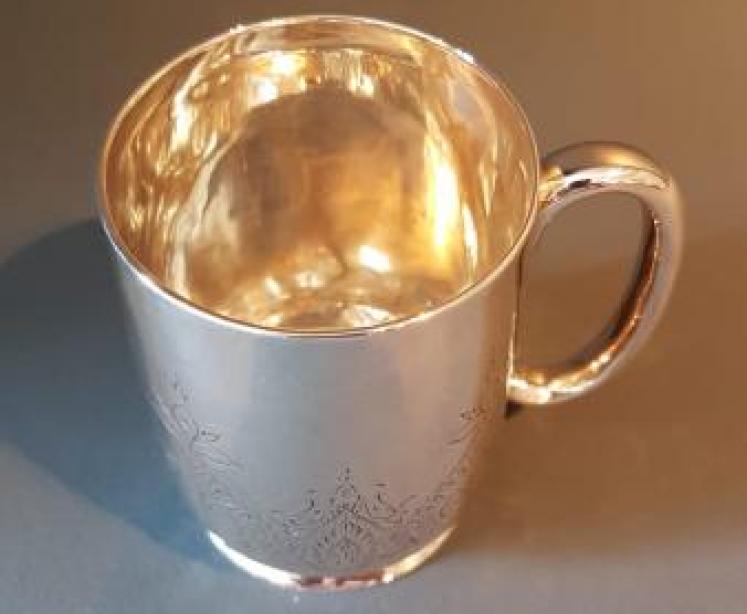 Victorian Engraved Silver Christening Mug - Image 2