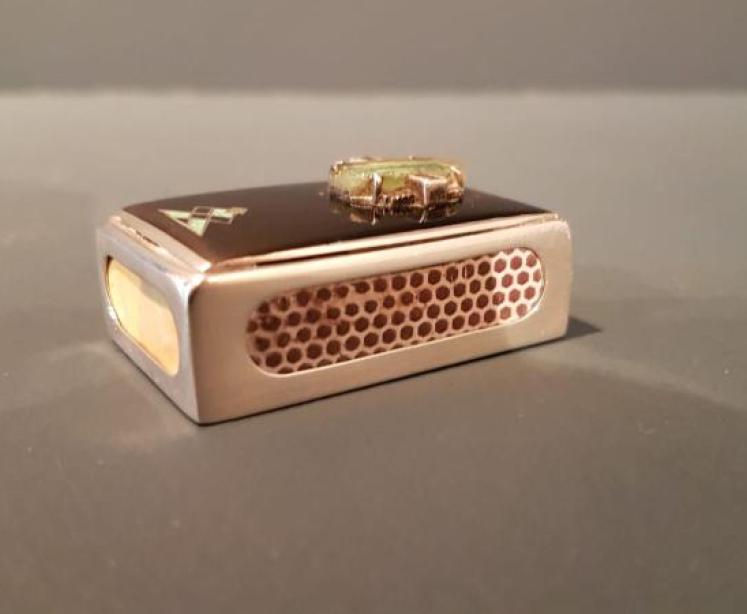 Silver and Tortoise Shell Matchbox Cover - Image 4