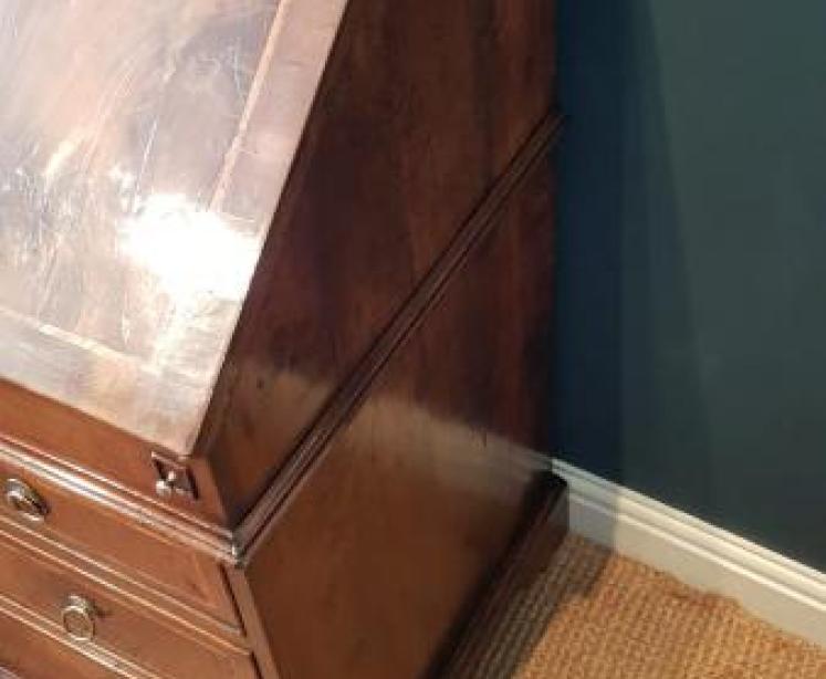 Superb George II Yew Wood Bureau - Image 4