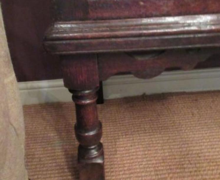 George II Period Oak Three Drawer Dresser - Image 6