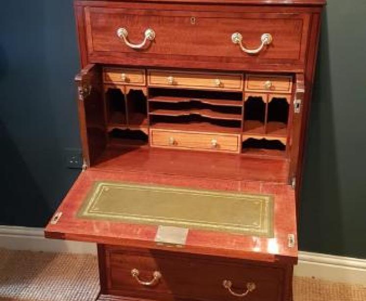 Fine Quality Victorian Mahogany Secretaire Tallboy Chest - Image 1