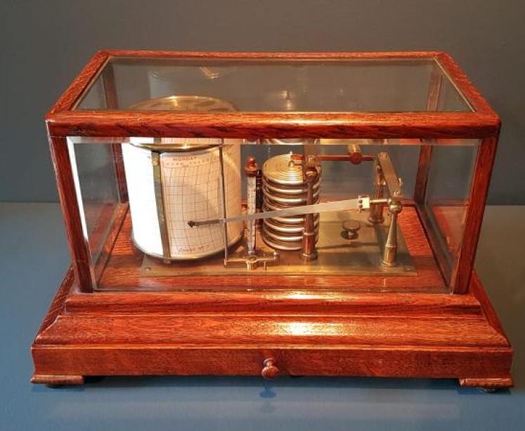 Late Victorian Oak Cased Negretti and Zambra Barograph - Image 1