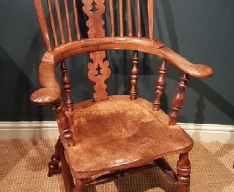 Burr Elm Seat Windsor Chair - Image 1
