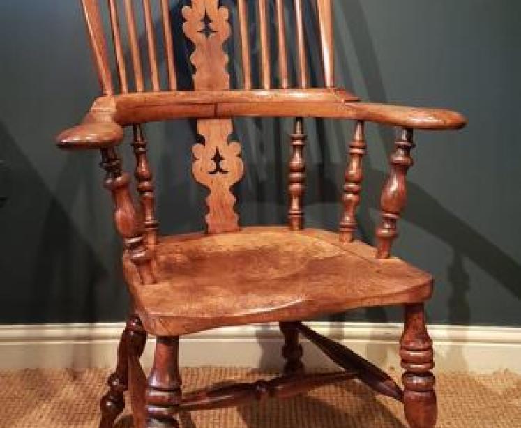 Burr Elm Seat Windsor Chair - Image 4