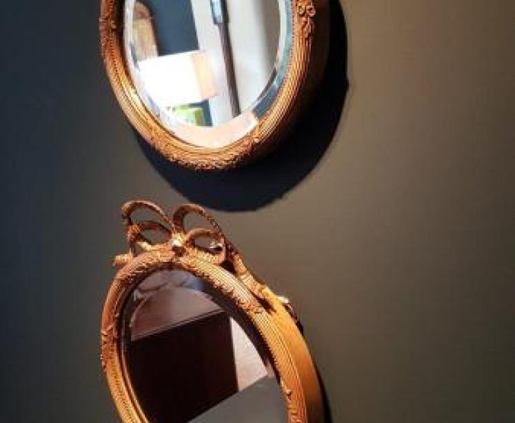 Pair of Victorian Gilt Oval Mirrors - Image 2