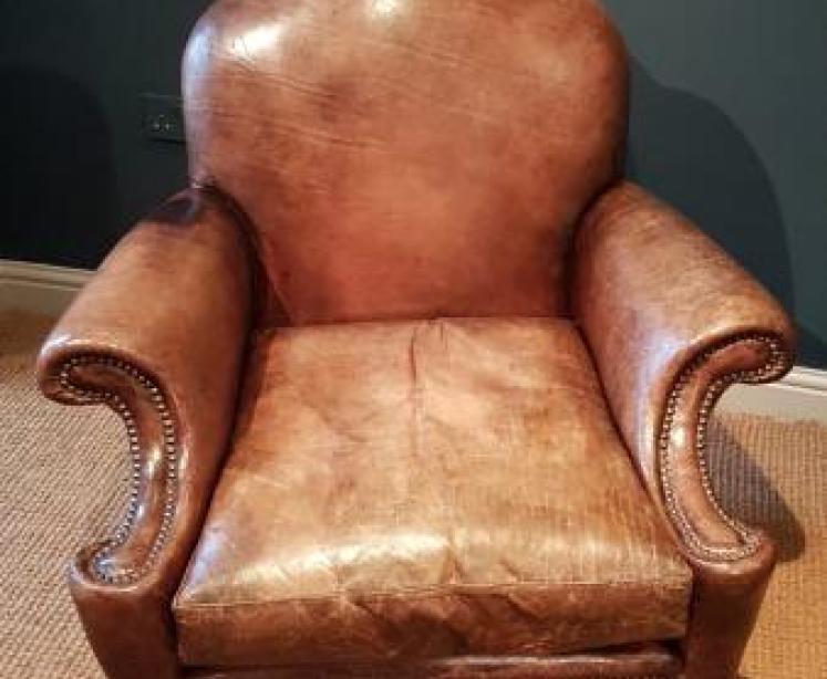 Superb Pair of Antique Edwardian Leather Easy Chairs - Image 2