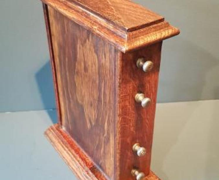Victorian Oak Perpetual Desk Calendar - Image 5