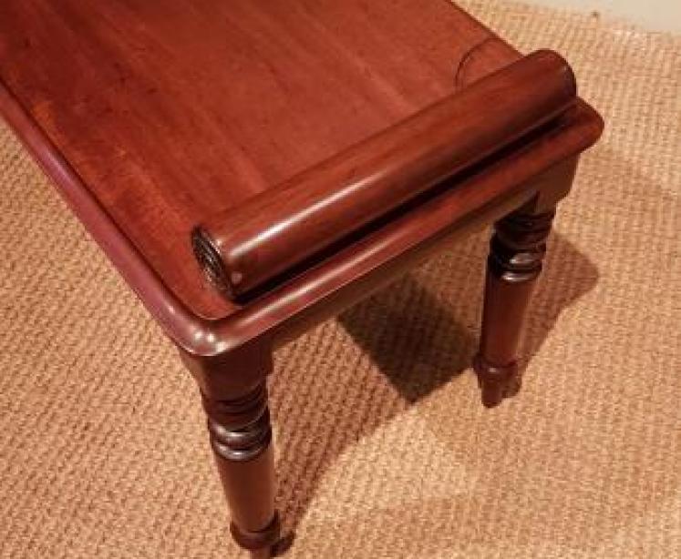 Early Victorian Mahogany Hall Bench - Image 2