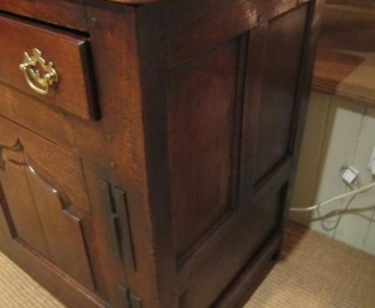 Outstanding George II Period Oak Cupboard Dresser - Image 5