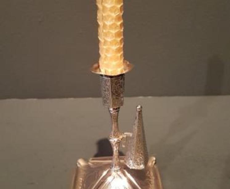 Small Early Victorian Engraved Silver Chamber Stick and Snuffer - Image 3