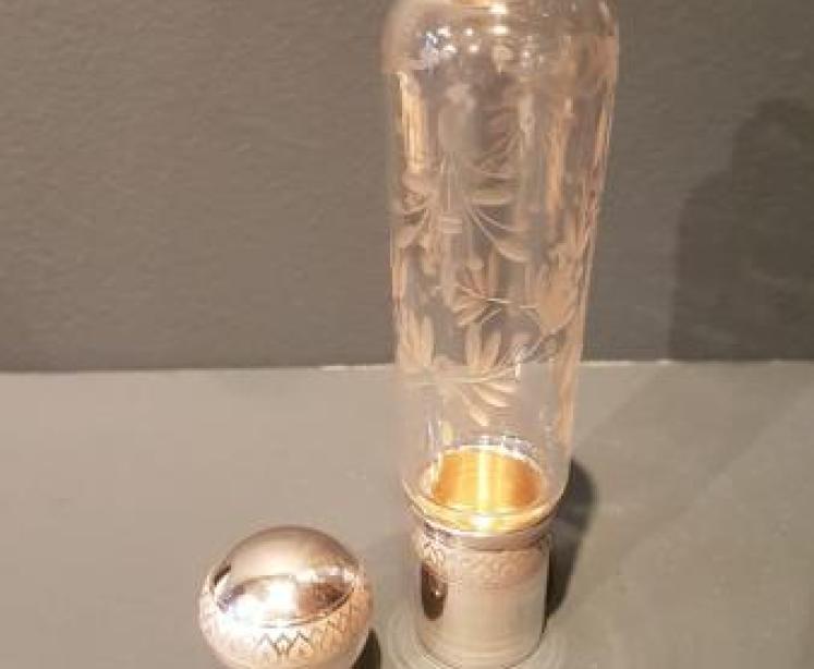 Fine Quality Edwardian Silver Mounted Opera Flask - Image 2