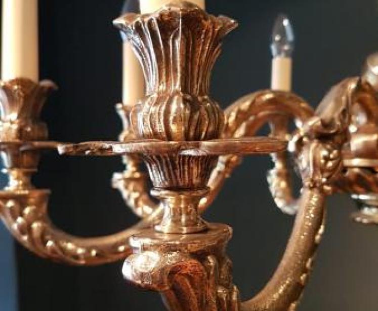 Quality Edwardian Cast Brass 8 Arm Chandelier  - Image 5