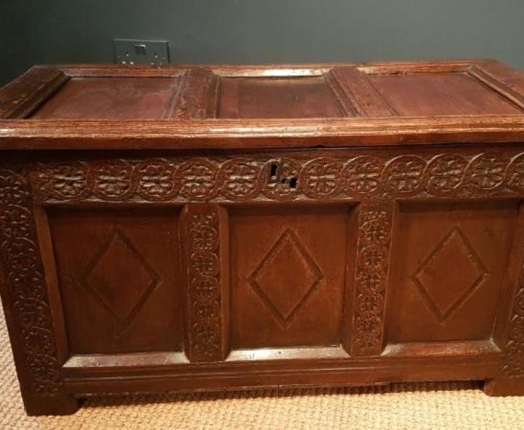 Superb Small Early Oak Three Panel Coffer - Image 7