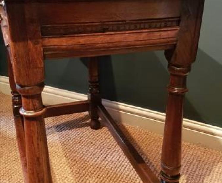 William and Mary Period Walnut Oak Side Table - Image 4