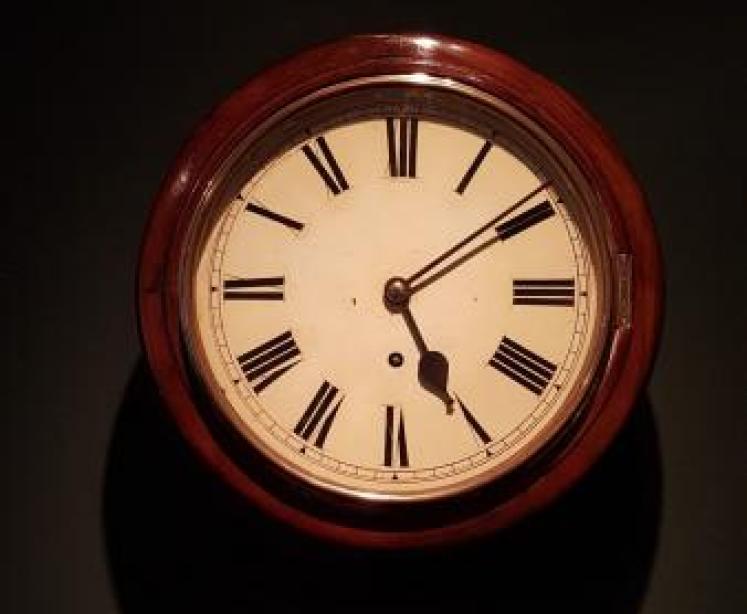 Late Victorian Mahogany English Dial Clock - Image 1