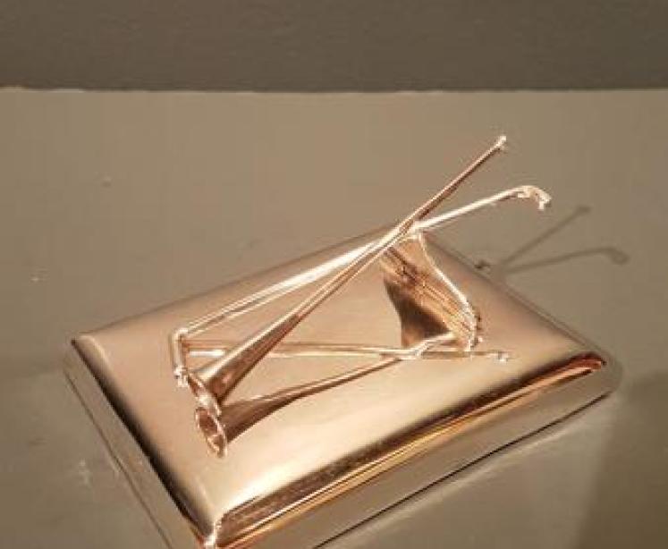 Silver Desk Top Paperclip - Image 2