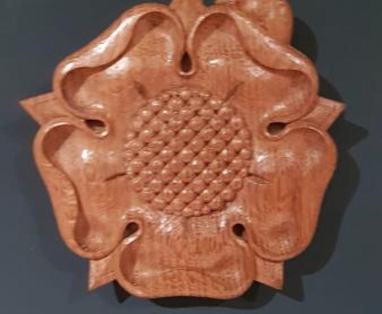 Thompson of Kilburn Yorkshire Rose Wall Plaque - Image 1