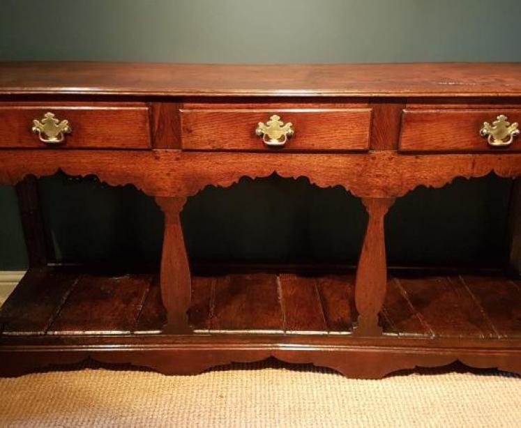 George II Oak Open Pot Board Dresser - Image 1