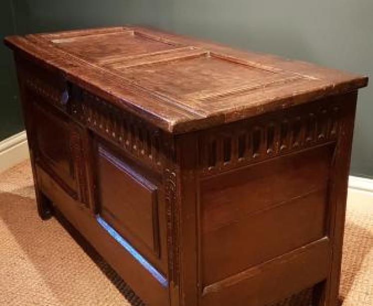 Small Period Oak Two Panel Coffer  - Image 7
