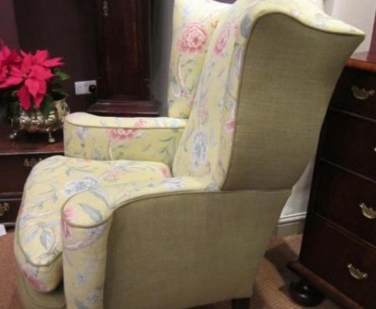 Very Attractive Mid Victorian Wing Back Armchair - Image 5