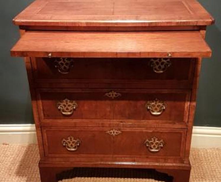 Edwardian Walnut Bachelors Chest - Image 4