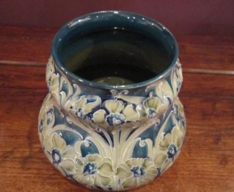 Early McIntyre Moorcroft Florian 'Daisy' Vase - Image 2