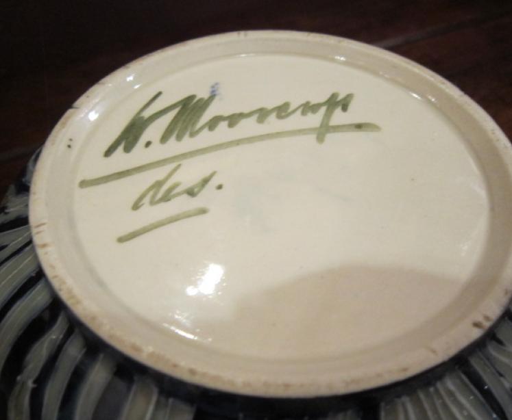 Early McIntyre Moorcroft Florian 'Daisy' Vase - Image 5