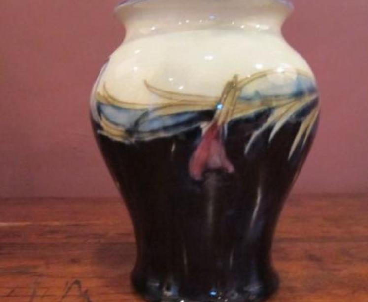 Early Moorcroft 'Pansy Bud' Design Vase - Image 4