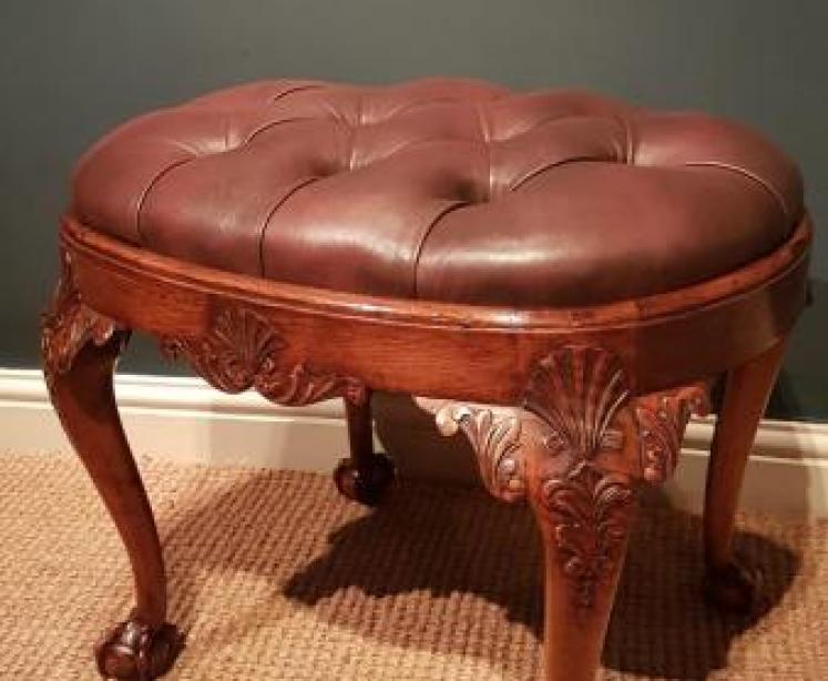 Fine Quality George III Style Walnut Stool - Image 1