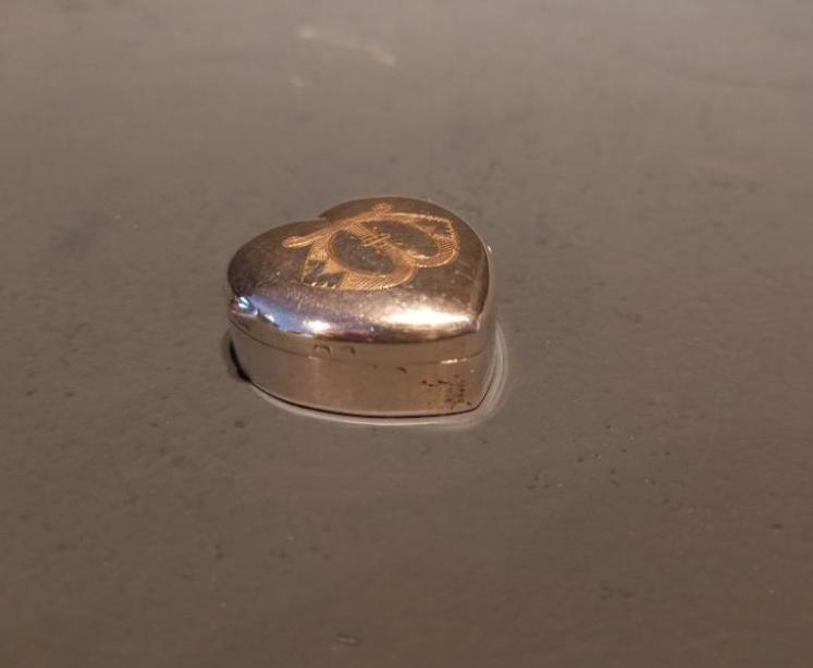 Edwardian Silver Heart Keepsake Trinket - Image 3