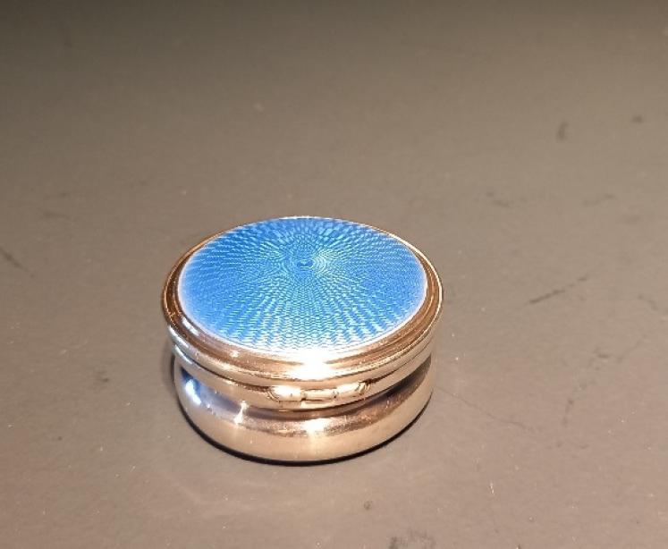 Immaculate George V Period Silver & Blue Enamel Trinket - Image 1