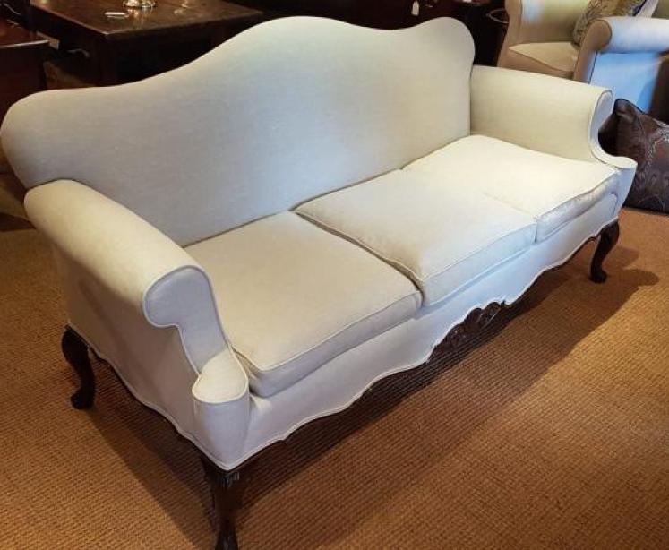 Fine Quality Victorian Linen Covered Sofa - Image 3