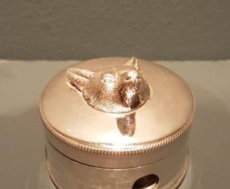 George V Silver Fox Head Pencil Sharpener - Image 1