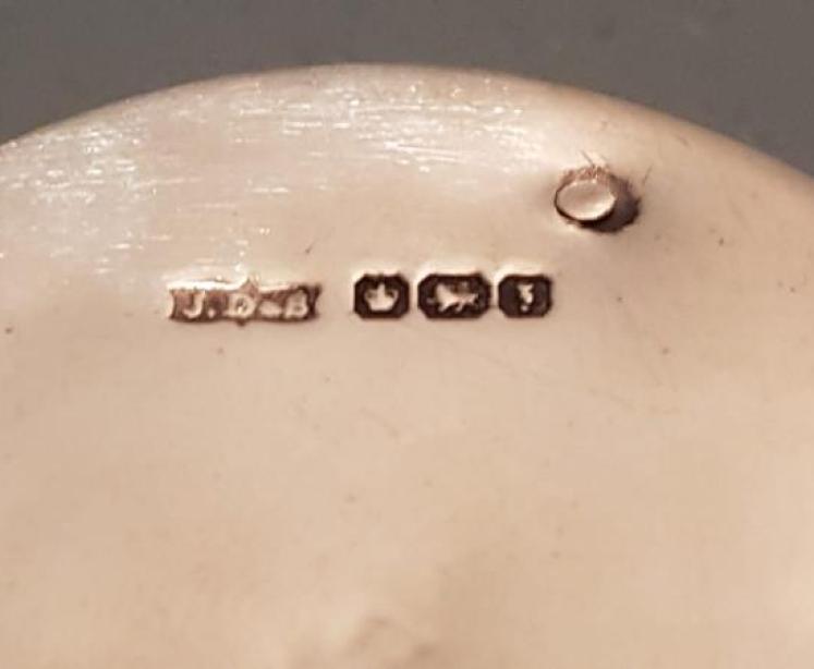 George V Silver Fox Head Pencil Sharpener - Image 5