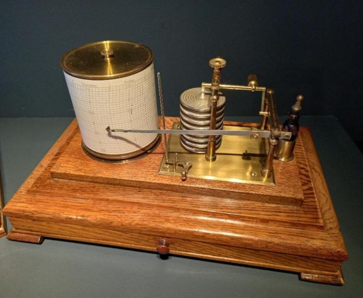 Antique Solid Oak & Bevelled Glass Barograph by James Lucking - Image 3