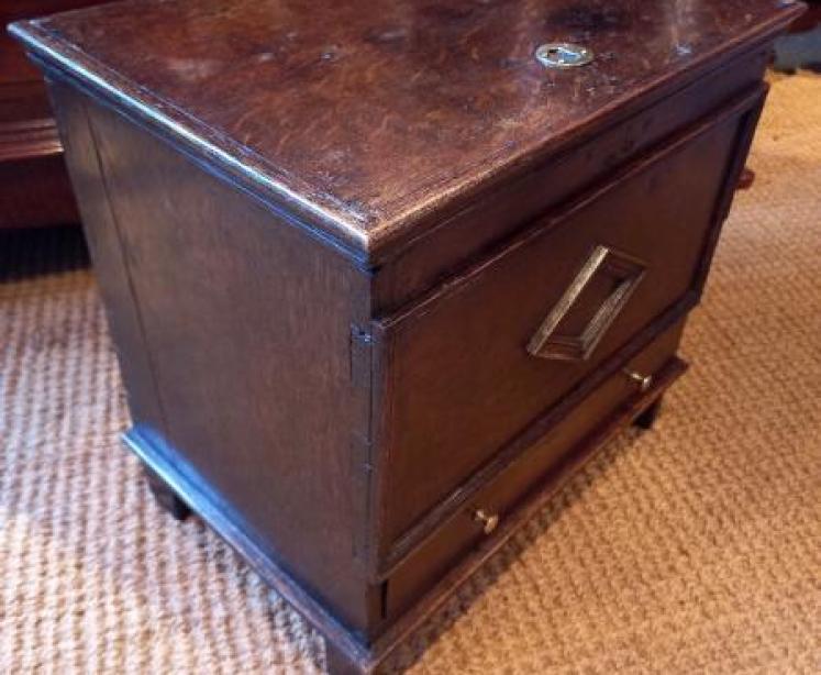 Very Small George I Period Oak Coffer.c.1720 - Image 6
