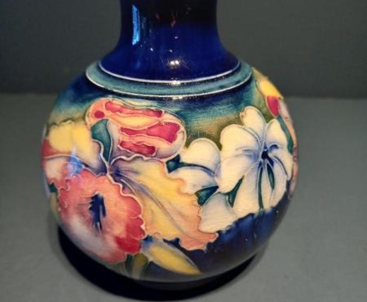 Moorcroft Slipper Orchid Scent Bottle & Stopper - Image 6