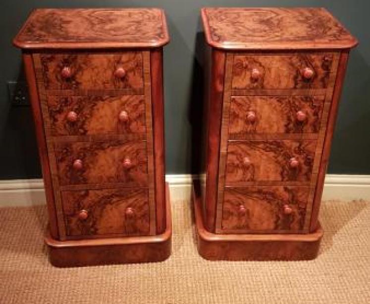 Pair of Quality Victorian Burr Walnut Bedside Chests - Image 1