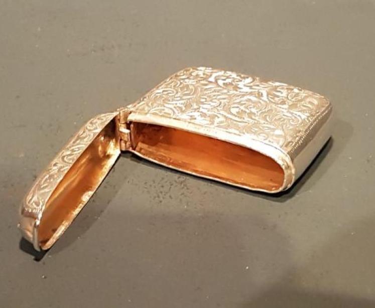 Superb Victorian Silver Snuff and Vesta Case - Image 4