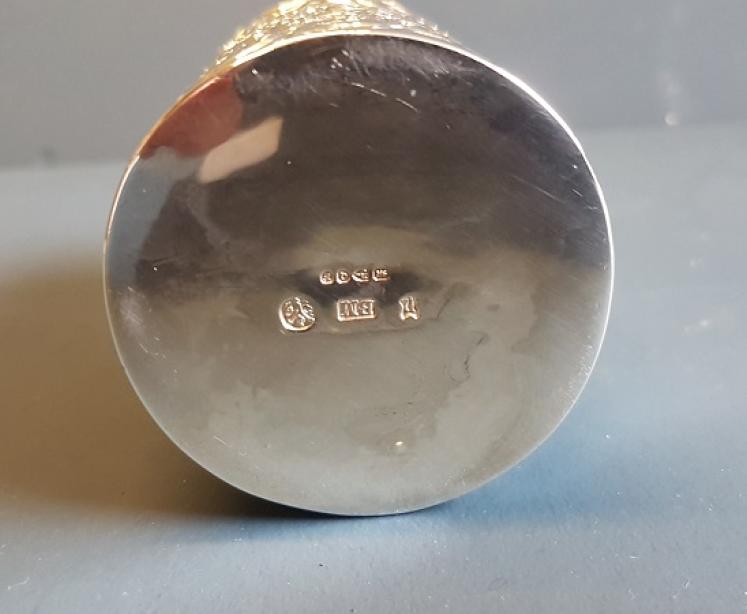 Fine Quality Victorian Silver Tea Caddy  - Image 5