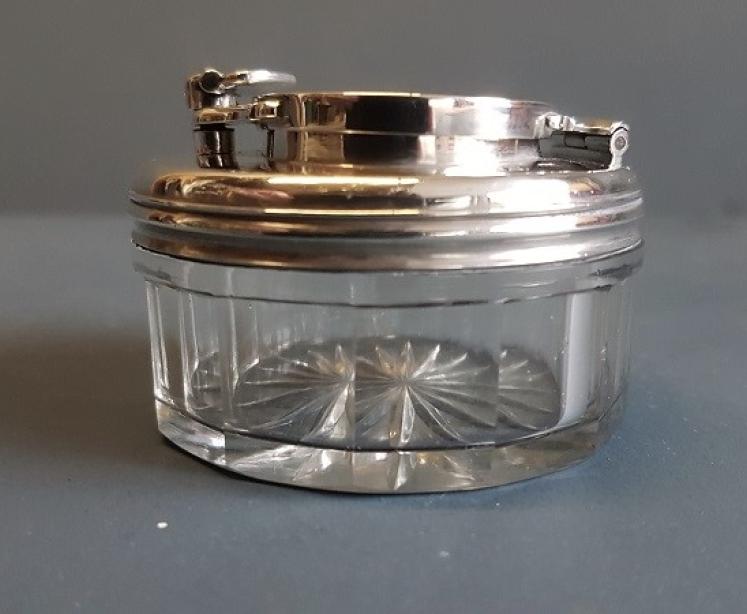 Rare Regency Period Silver and Cut Crystal Travelling Ink Well  - Image 1