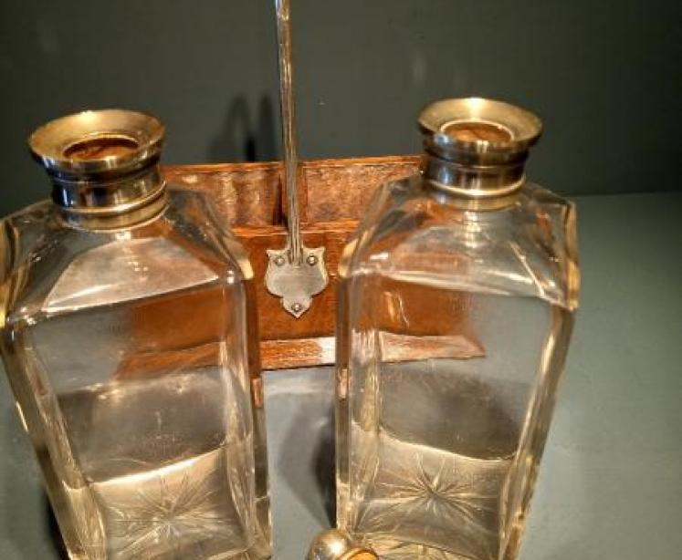 Antique Oak Cased Two Bottle Decanter Set - Image 3