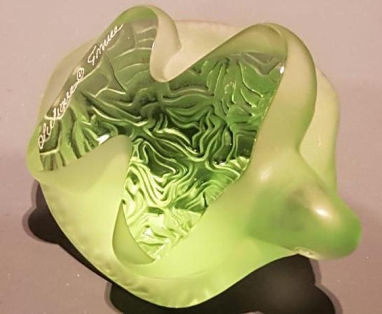 Lalique Opalescent Turtle - Image 3