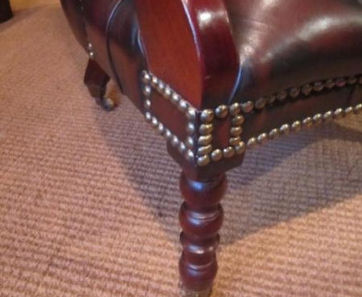 Superb 1920's Leather Buttoned Slipper Armchair - Image 2