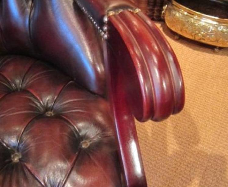 Superb 1920's Leather Buttoned Slipper Armchair - Image 3