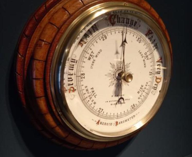 Superb Large Antique Solid Oak Barometer - Image 1