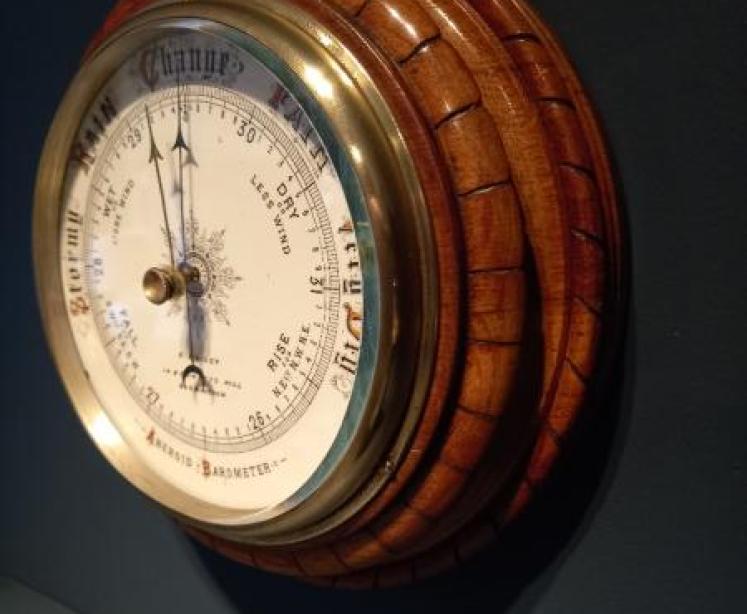 Superb Large Antique Solid Oak Barometer - Image 6