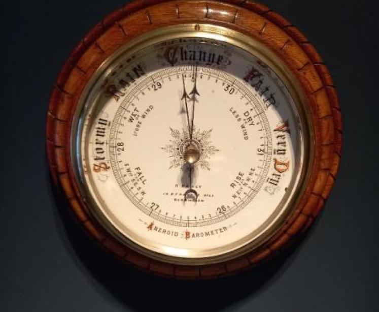 Superb Large Antique Solid Oak Barometer - Image 7